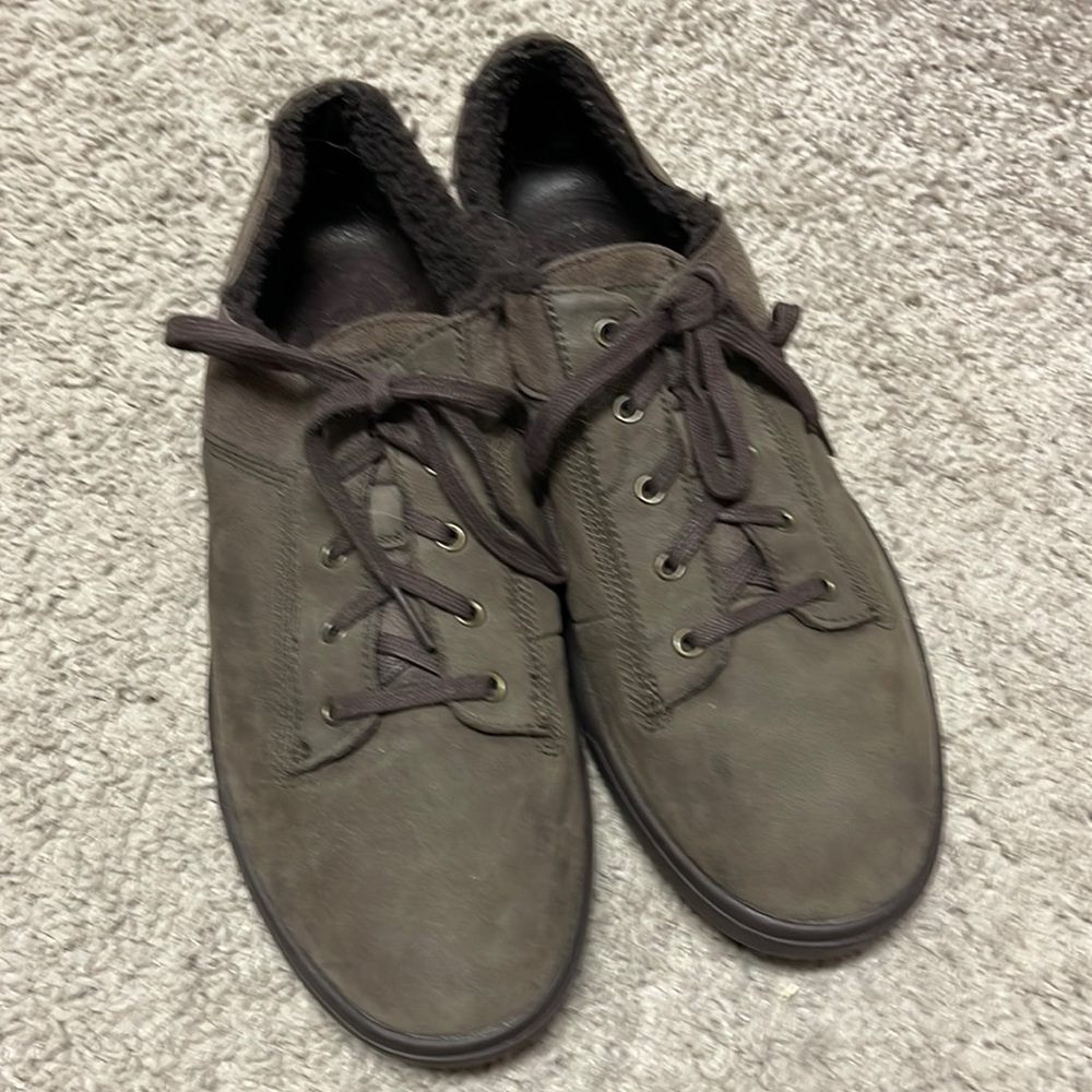 Suede chocolate Uggs